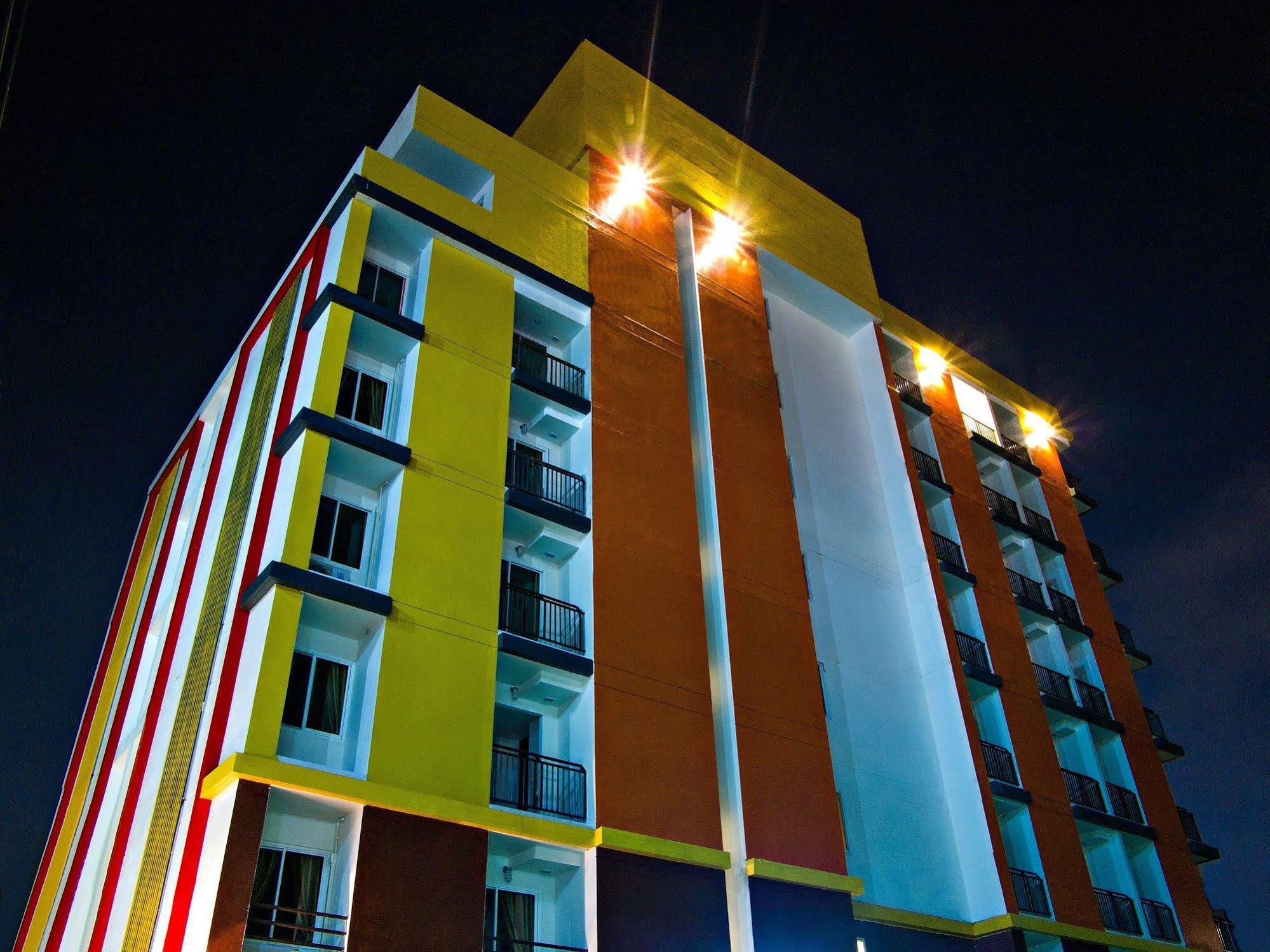 Nrv Place Apart Hotel Bangkok Kültér fotó