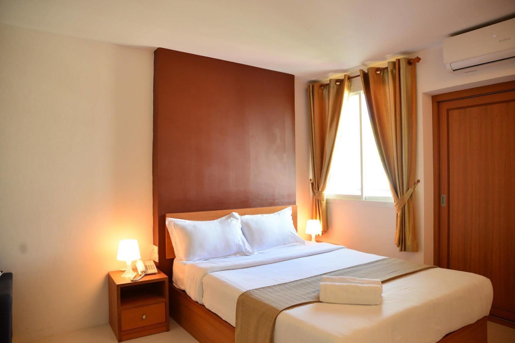 Nrv Place Apart Hotel Bangkok Kültér fotó