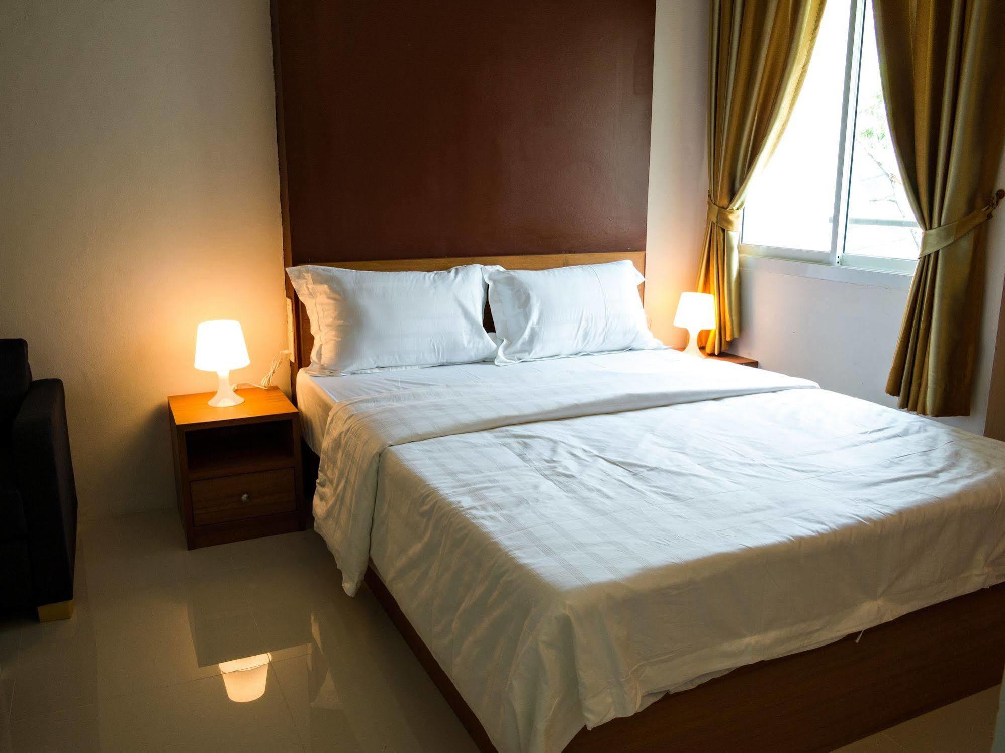 Nrv Place Apart Hotel Bangkok Kültér fotó
