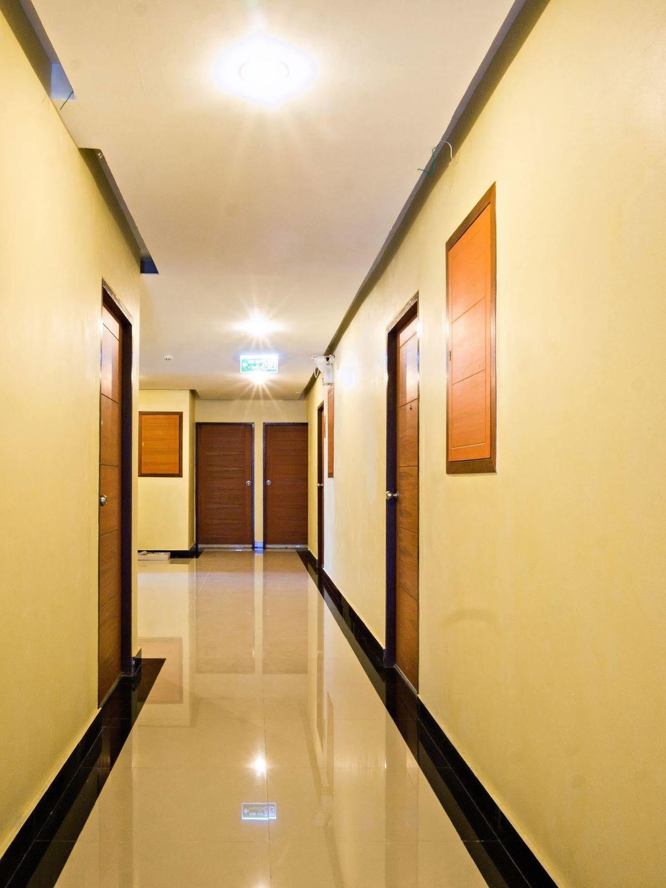 Nrv Place Apart Hotel Bangkok Kültér fotó